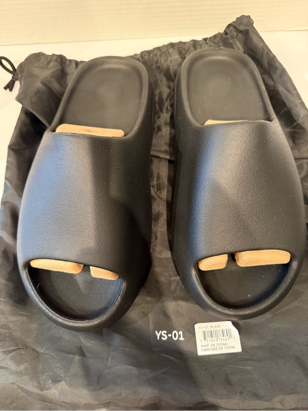 Men's YS-01 Black Slide Sandals W/Bag - 11M
